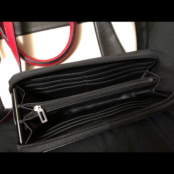 Guess Handbag & Wallet NWOT SOLD - Picture 5 of 6